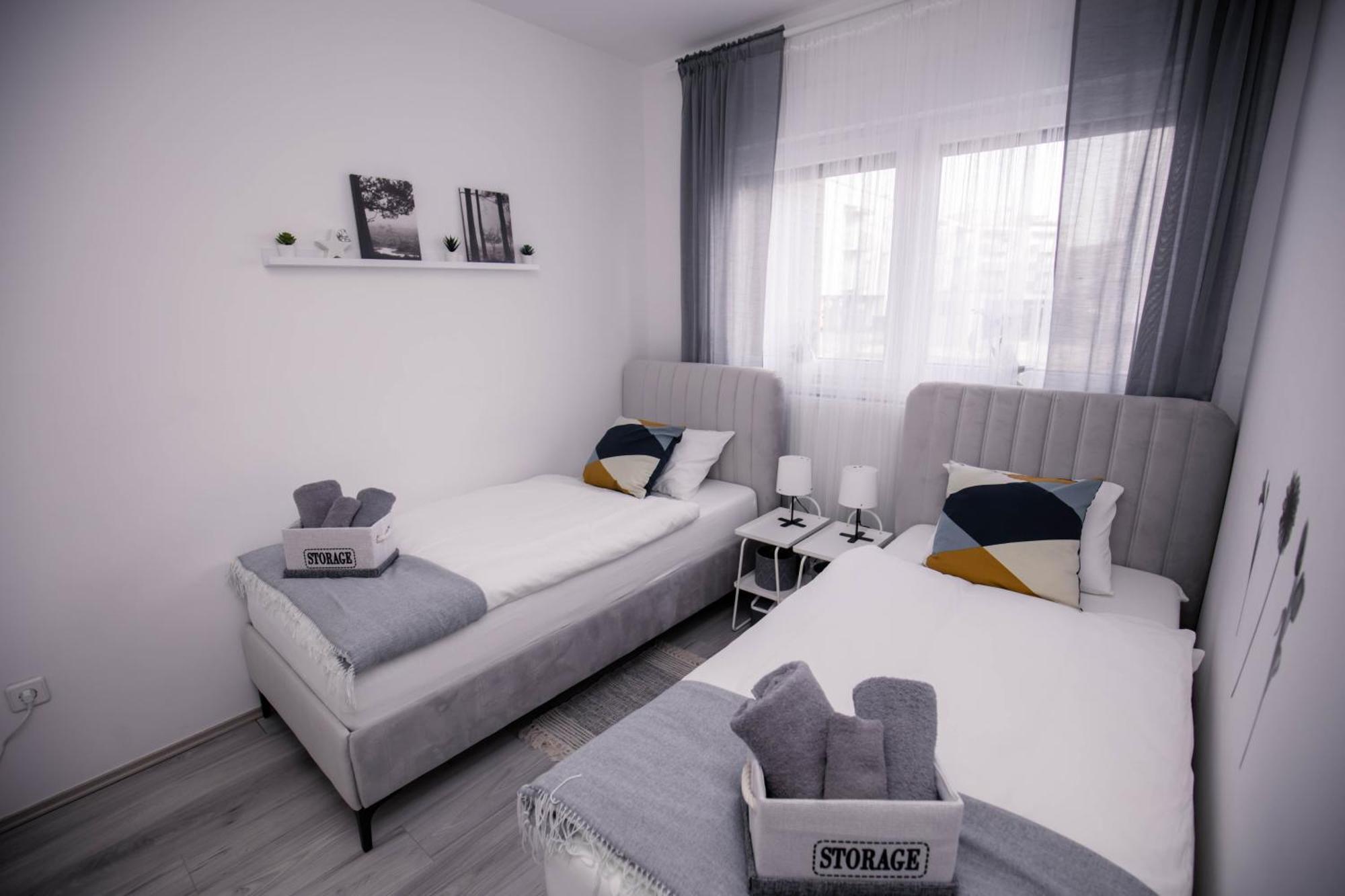 Apartman Day Apartment ชาโคเว็ค ภายนอก รูปภาพ